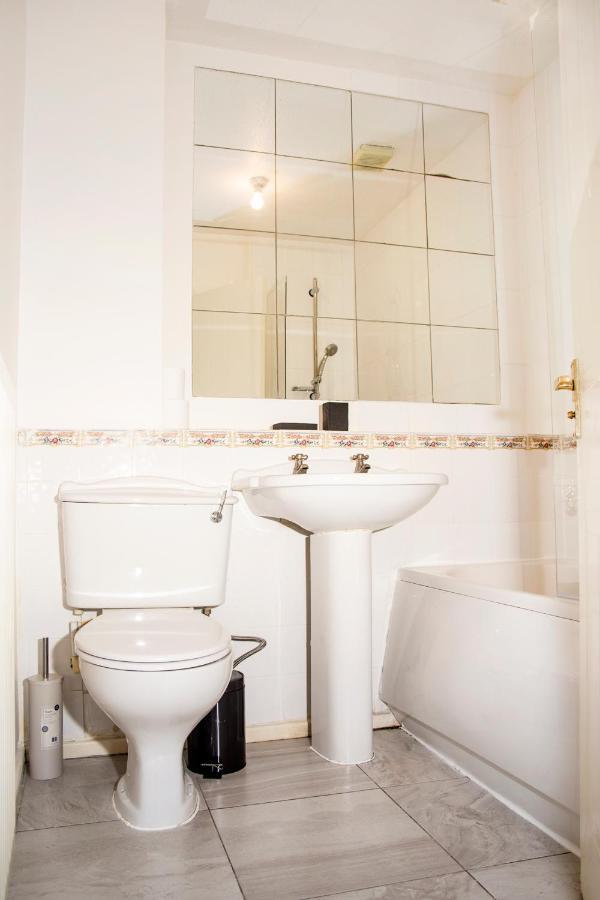 Cosy 3-Bed Home Close To City Centre Manchester Esterno foto